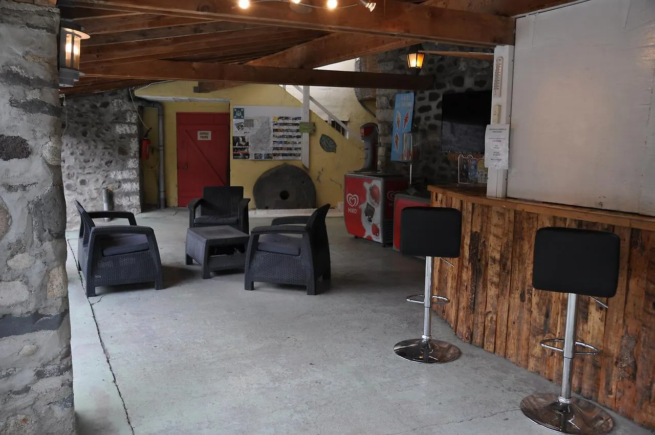 Campsite Les Rives D'Auzon Hotel Lavilledieu