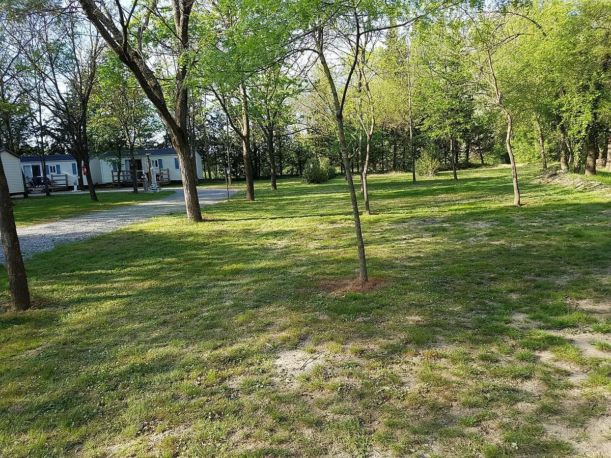 Les Rives D'Auzon Hotel Lavilledieu  Campsite Lavilledieu (Ardeche)